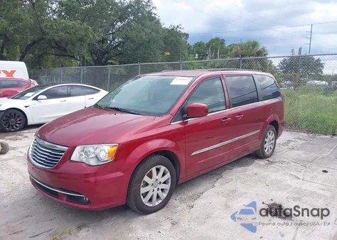 2016 Chrysler Town & Country Touring z USA, uszkodzony, nr VIN 2C4RC1BG2GR165577